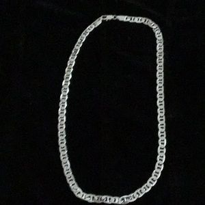 Chain link necklace